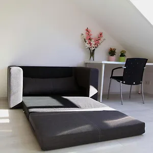  Privatunterkunft Messezimmer / Private For Exhibitions